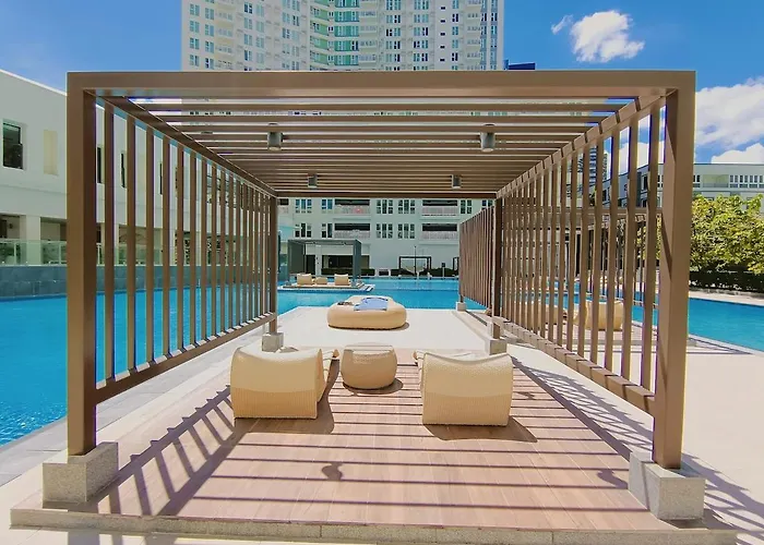 1203bt3 Solinea Unit Queen Bed Ayala Center * Cebú