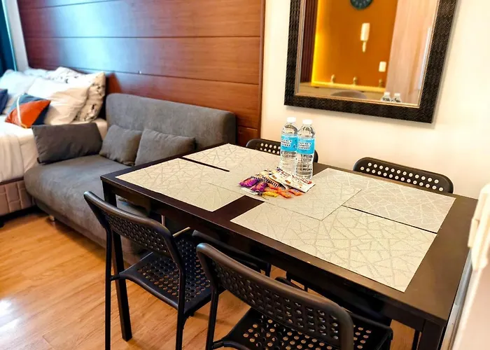 1203bt3 Solinea Unit Queen Bed Ayala Center Cebú