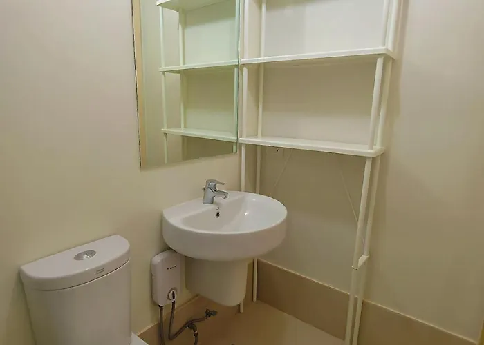 1203bt3 Solinea Unit Queen Bed Ayala Center *